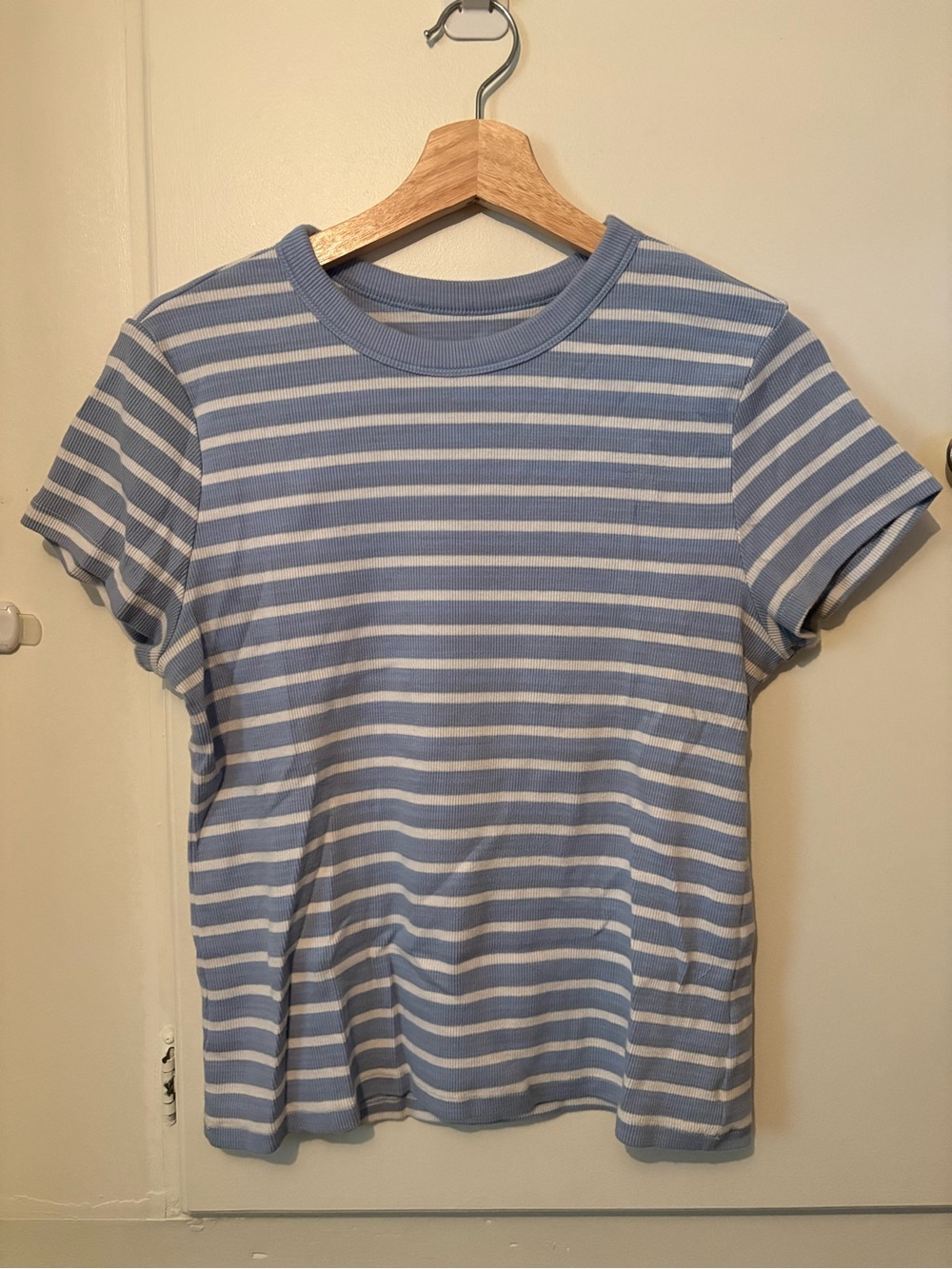 Old Navy Blue and White Striped Crewneck Tee